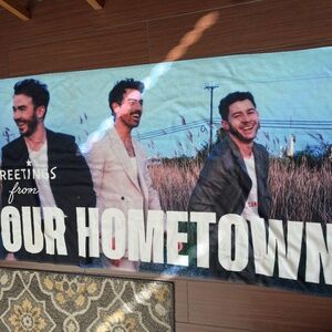Jonas Brothers VIP Gift